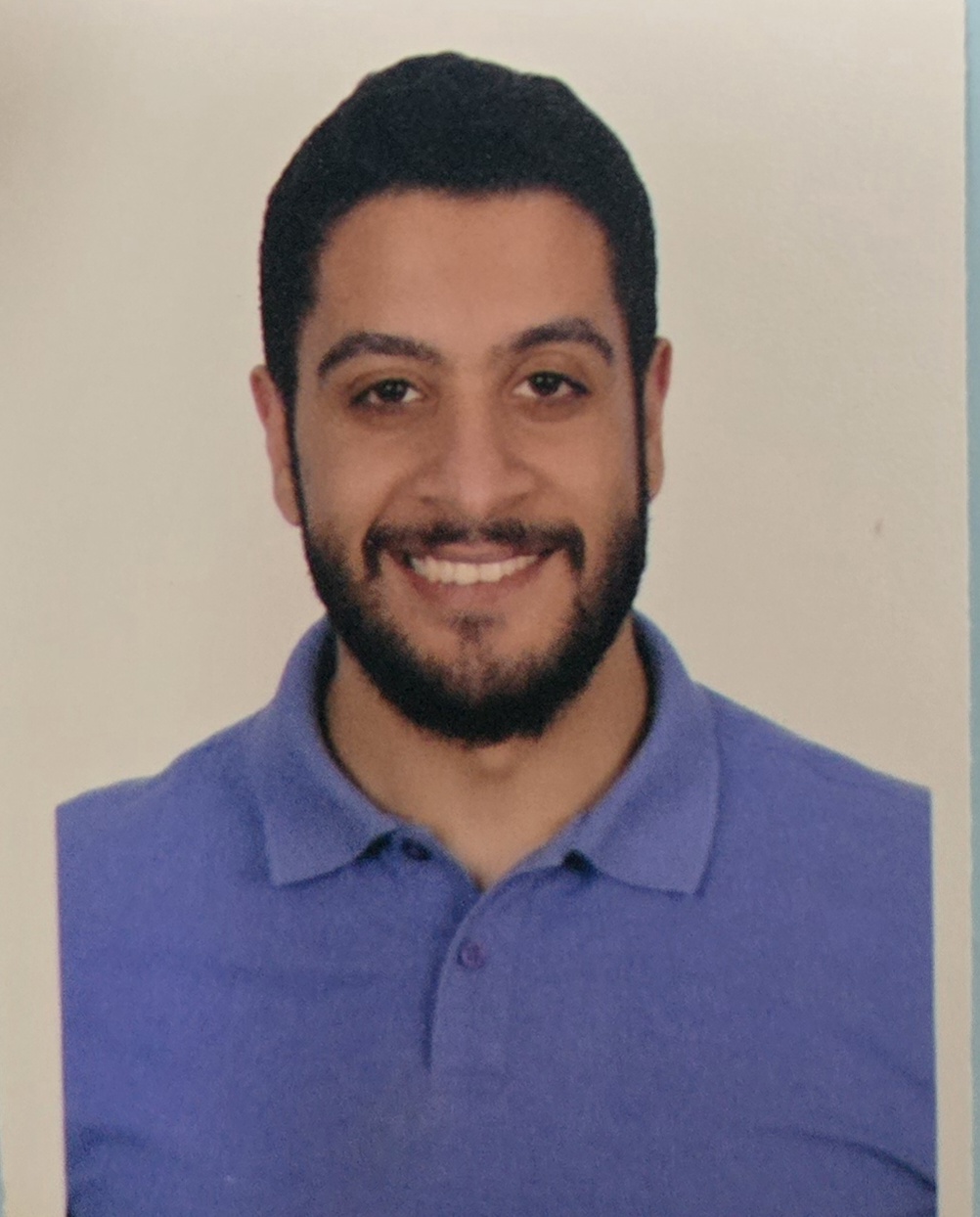 الطبيب عمرو - متخصص في 