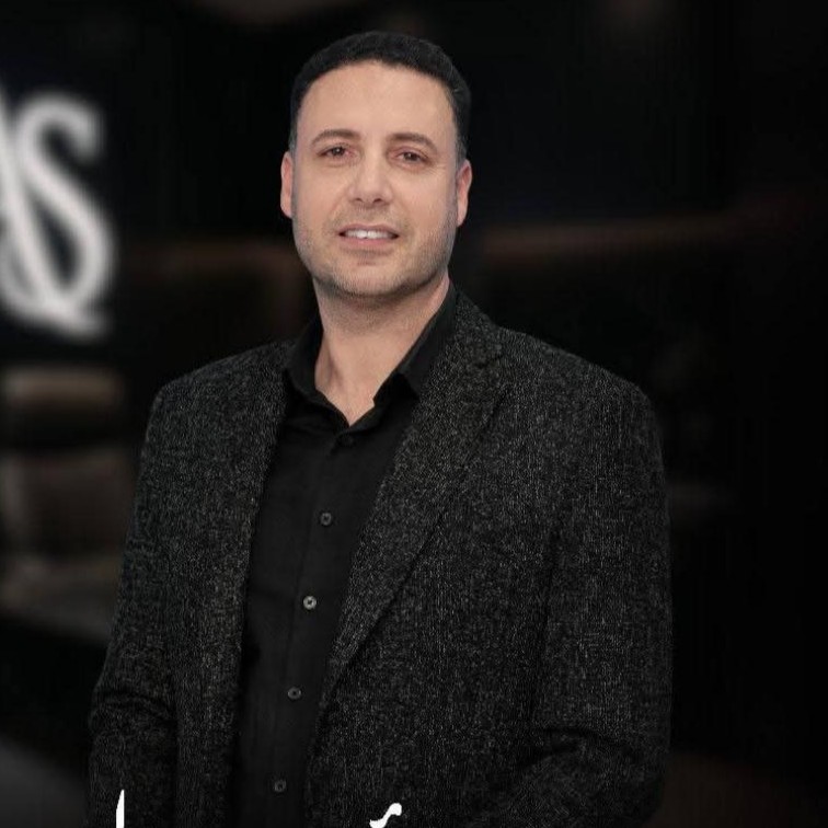 دكتور احمد سالم  - متخصص في 